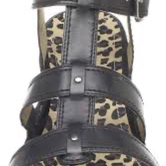 🎉Sale$20 Kenneth Cole Wedges - Picture 2 of 5